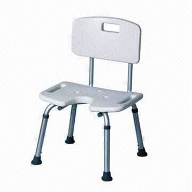 תמונה של כסא רחצה למבוגרים נוח ובטיחותי פתח U
