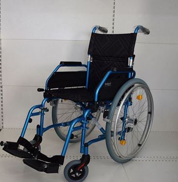 תמונה של כסא גלגלים קל משקל 12 קילו Freeway