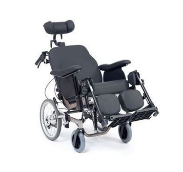 תמונה של כסא גלגלים עם הטיית גב ושינוי זוית המושב טילט