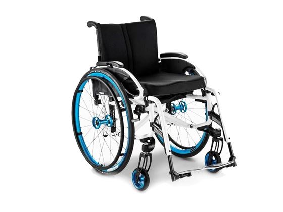 תמונה של כסא גלגלים ספורטיבי אקטיבי BLUESTAR